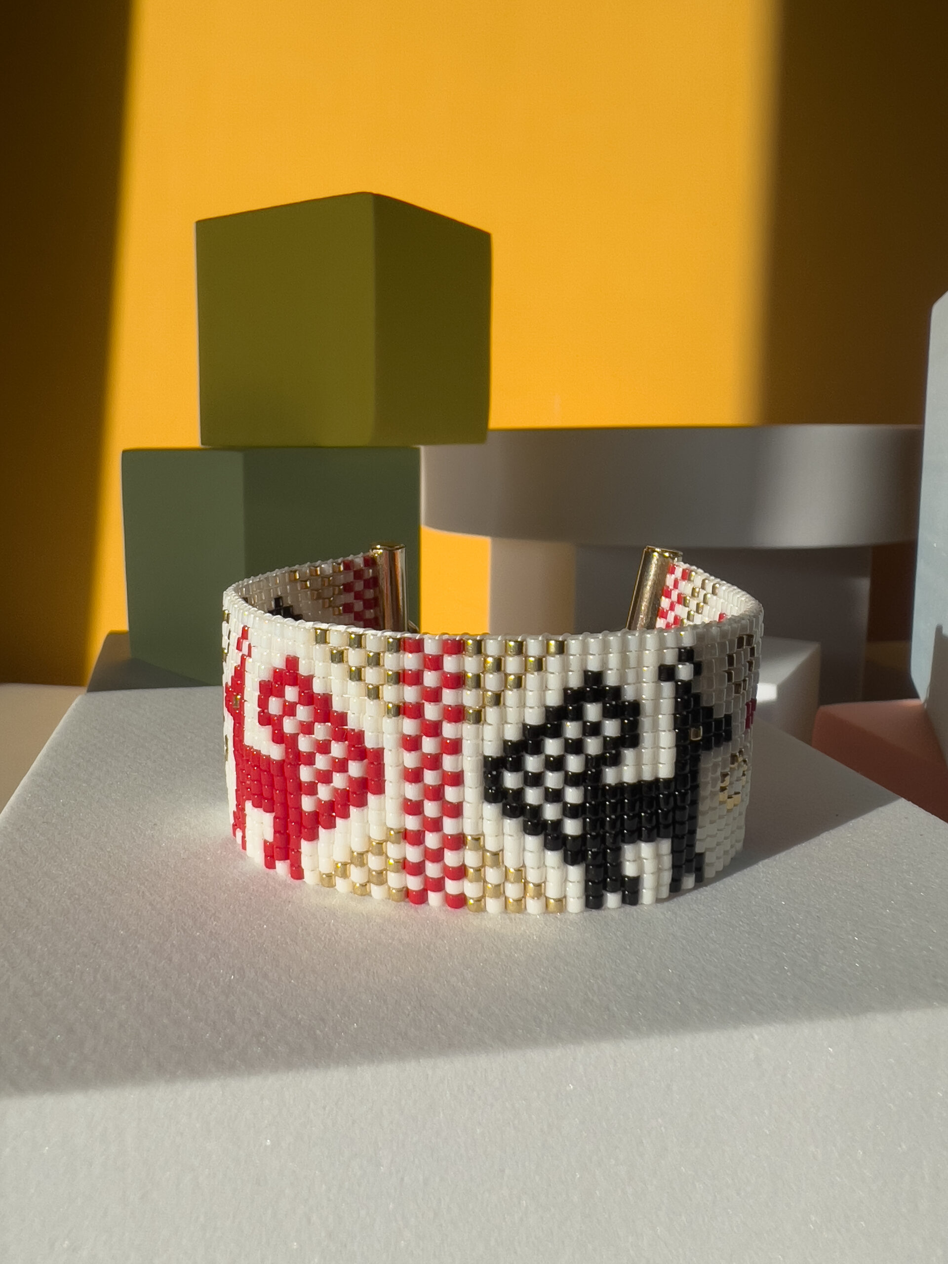 Bracciale cavallini rosso e nero - immagine 2